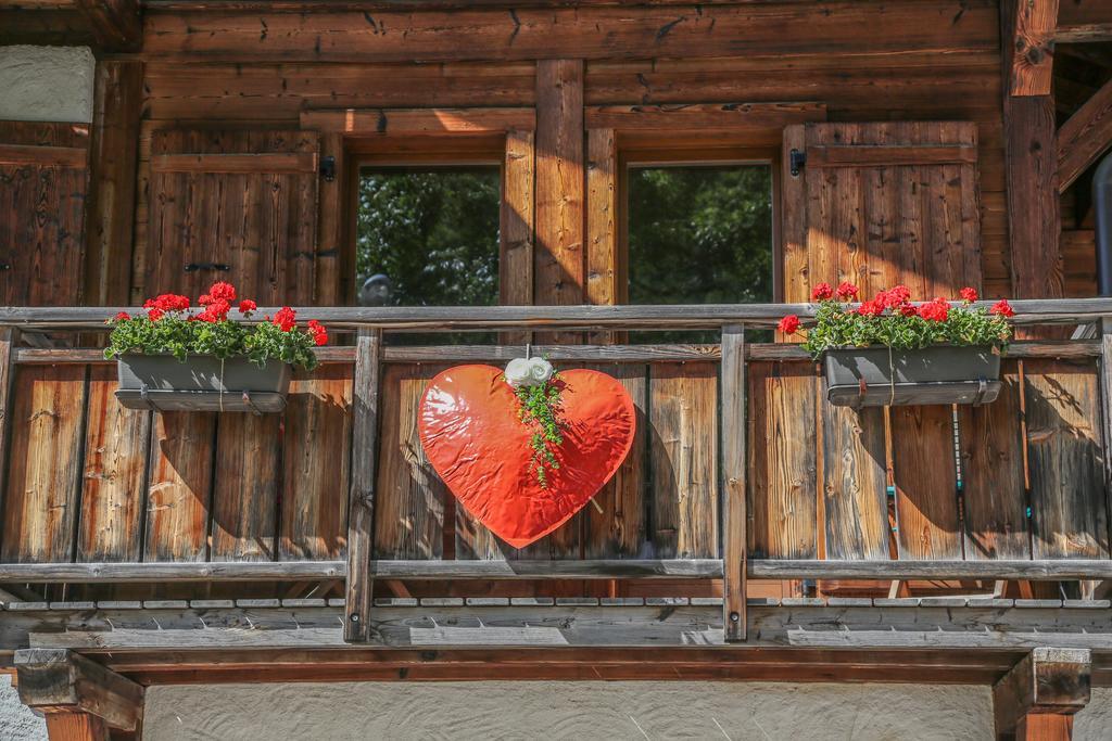 Bed And Breakfast Chalet Manava Morzine Bagian luar foto